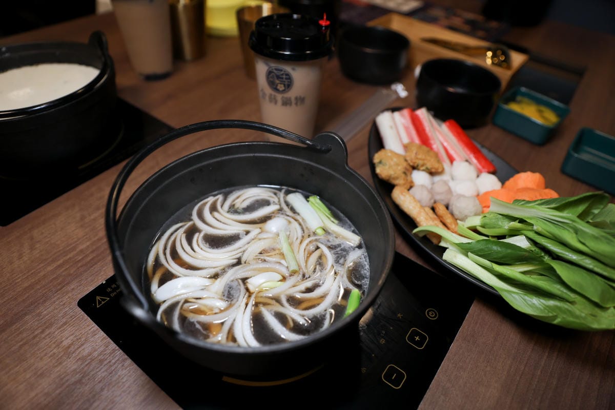 桃園火車站火鍋 金蒔鍋物(站前店) 桃園鍋物聚餐餐廳推薦! 夢幻肉天堂享受A5和牛