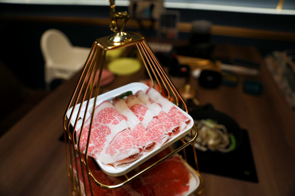 桃園火車站火鍋 金蒔鍋物(站前店) 桃園鍋物聚餐餐廳推薦! 夢幻肉天堂享受A5和牛