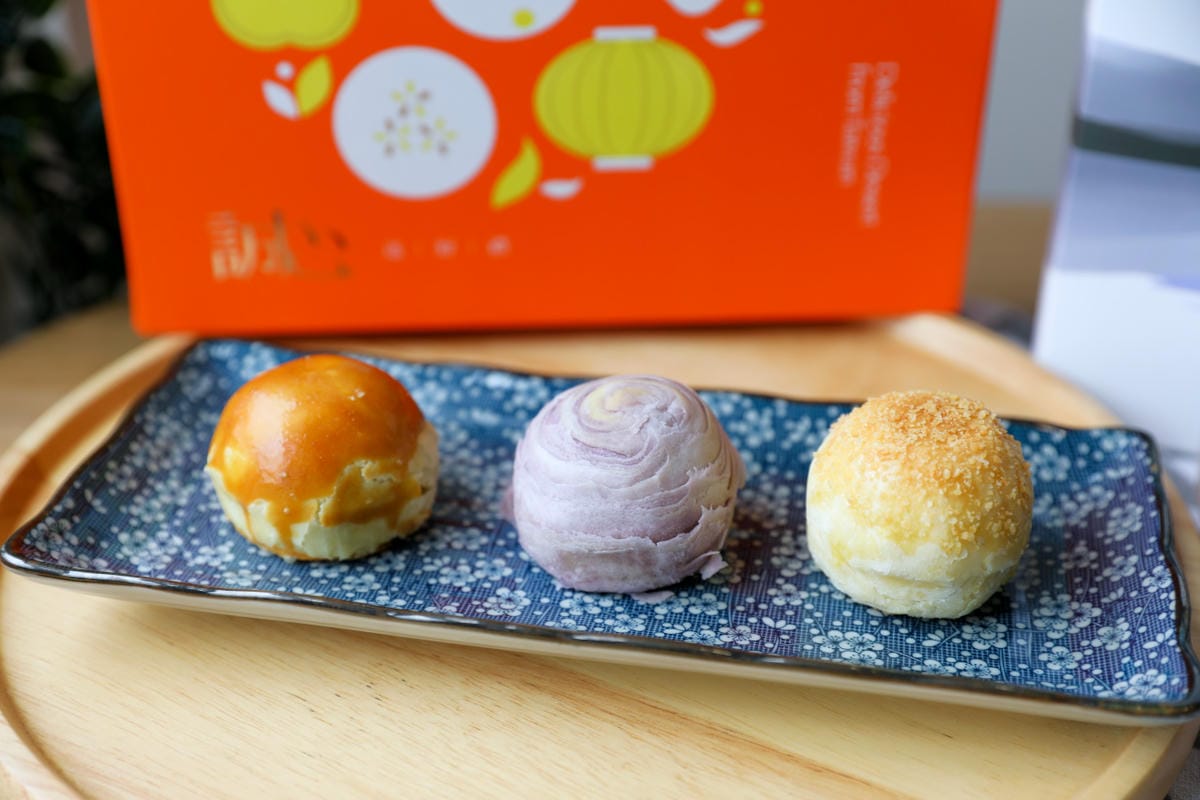 台中伴手禮推薦! 躉泰食品 芋香流芯酥.芋頭酥.蛋黃酥.晶沙酥 2024中秋禮盒推薦! 連續四年榮獲米其林食品評鑑ITQI三星殊榮 - 第11張圖 台中伴手禮推薦! 躉泰食品 芋香流芯酥.芋頭酥.蛋黃酥.晶沙酥 2024中秋禮盒推薦! 連續四年榮獲米其林食品評鑑ITQI三星殊榮