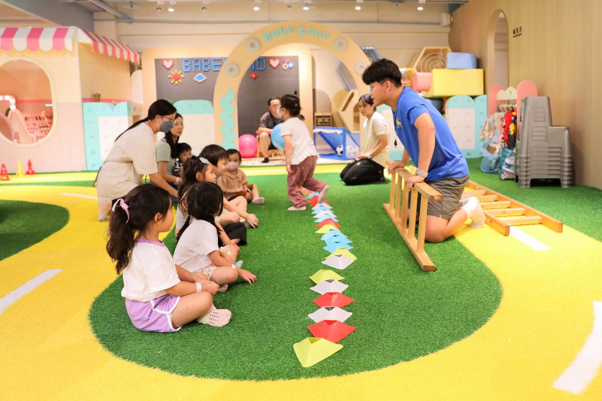 新莊室內兒童遊樂場推薦! 愛寶兒雲夢樂園Babeland 2024新北親子雨備好去處,平日遊玩不限時 球池.溜滑梯.沙坑.小火車.角色扮演,還有豐富主題課程免費參加 - 第44張圖 新莊室內兒童遊樂場推薦! 愛寶兒雲夢樂園Babeland 2024新北親子雨備好去處,平日遊玩不限時 球池.溜滑梯.沙坑.小火車.角色扮演,還有豐富主題課程免費參加