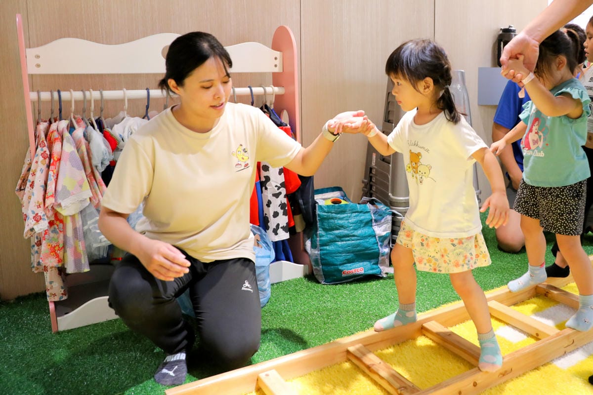 新莊室內兒童遊樂場推薦! 愛寶兒雲夢樂園Babeland 2024新北親子雨備好去處,平日遊玩不限時 球池.溜滑梯.沙坑.小火車.角色扮演,還有豐富主題課程免費參加 - 第45張圖 新莊室內兒童遊樂場推薦! 愛寶兒雲夢樂園Babeland 2024新北親子雨備好去處,平日遊玩不限時 球池.溜滑梯.沙坑.小火車.角色扮演,還有豐富主題課程免費參加