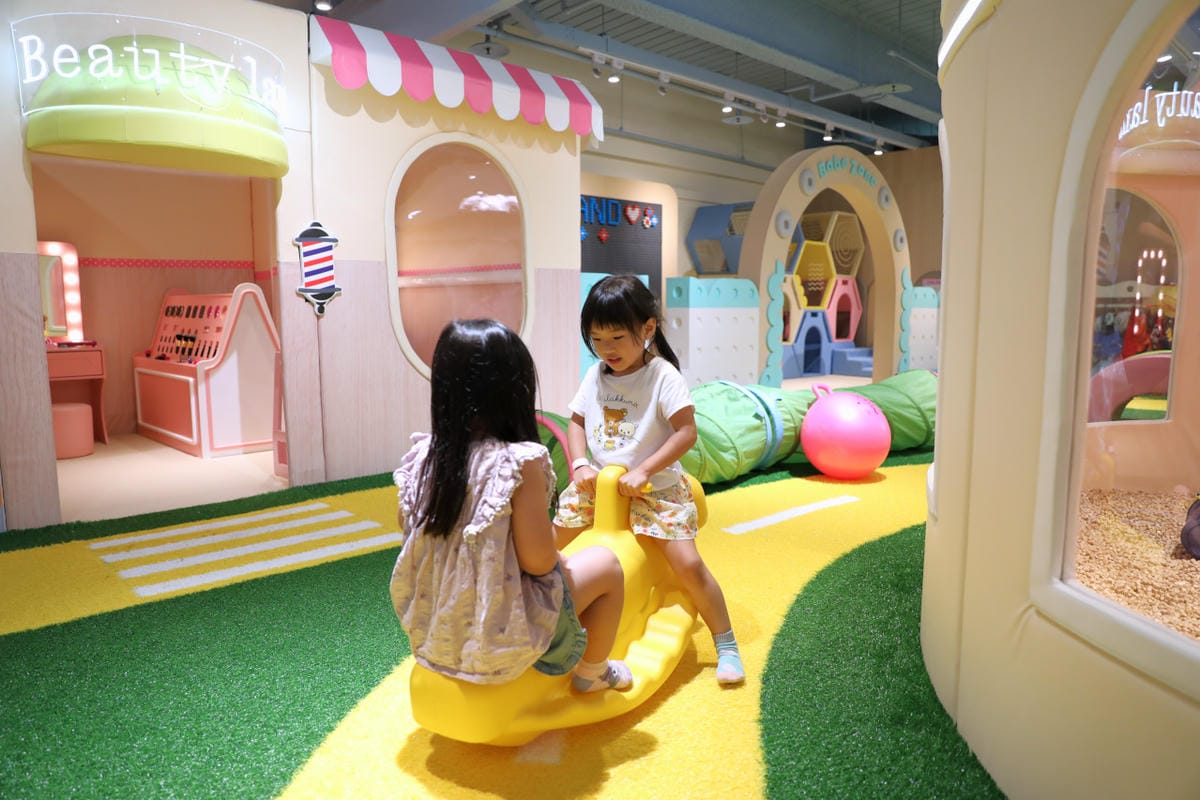 新莊室內兒童遊樂場推薦! 愛寶兒雲夢樂園Babeland 2024新北親子雨備好去處,平日遊玩不限時 球池.溜滑梯.沙坑.小火車.角色扮演,還有豐富主題課程免費參加 - 第22張圖 新莊室內兒童遊樂場推薦! 愛寶兒雲夢樂園Babeland 2024新北親子雨備好去處,平日遊玩不限時 球池.溜滑梯.沙坑.小火車.角色扮演,還有豐富主題課程免費參加