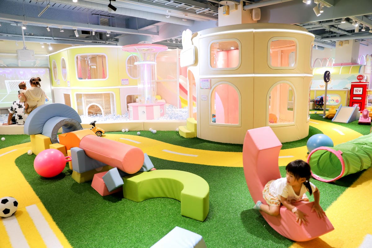 新莊室內兒童遊樂場推薦! 愛寶兒雲夢樂園Babeland 2024新北親子雨備好去處,平日遊玩不限時 球池.溜滑梯.沙坑.小火車.角色扮演,還有豐富主題課程免費參加 - 第20張圖 新莊室內兒童遊樂場推薦! 愛寶兒雲夢樂園Babeland 2024新北親子雨備好去處,平日遊玩不限時 球池.溜滑梯.沙坑.小火車.角色扮演,還有豐富主題課程免費參加