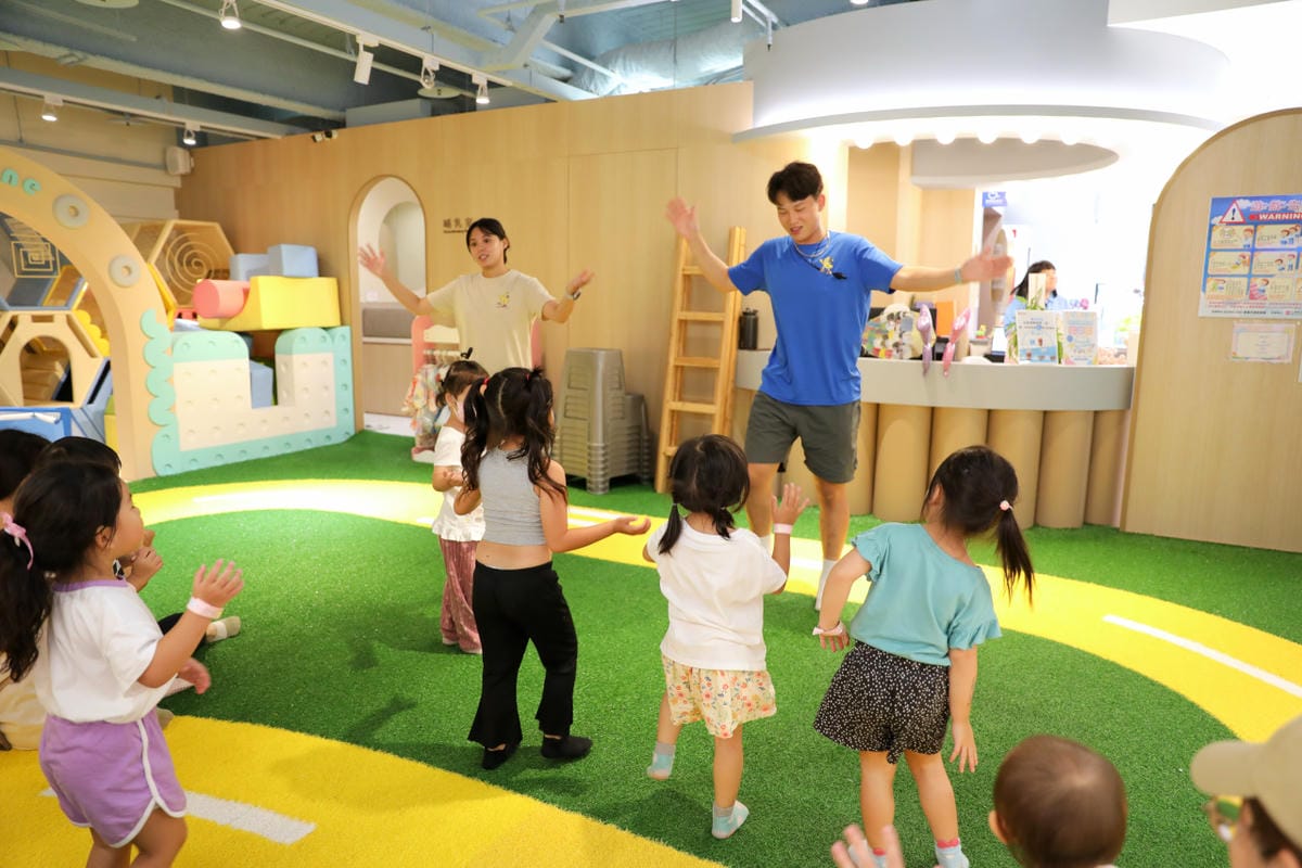 新莊室內兒童遊樂場推薦! 愛寶兒雲夢樂園Babeland 2024新北親子雨備好去處,平日遊玩不限時 球池.溜滑梯.沙坑.小火車.角色扮演,還有豐富主題課程免費參加 - 第42張圖 新莊室內兒童遊樂場推薦! 愛寶兒雲夢樂園Babeland 2024新北親子雨備好去處,平日遊玩不限時 球池.溜滑梯.沙坑.小火車.角色扮演,還有豐富主題課程免費參加