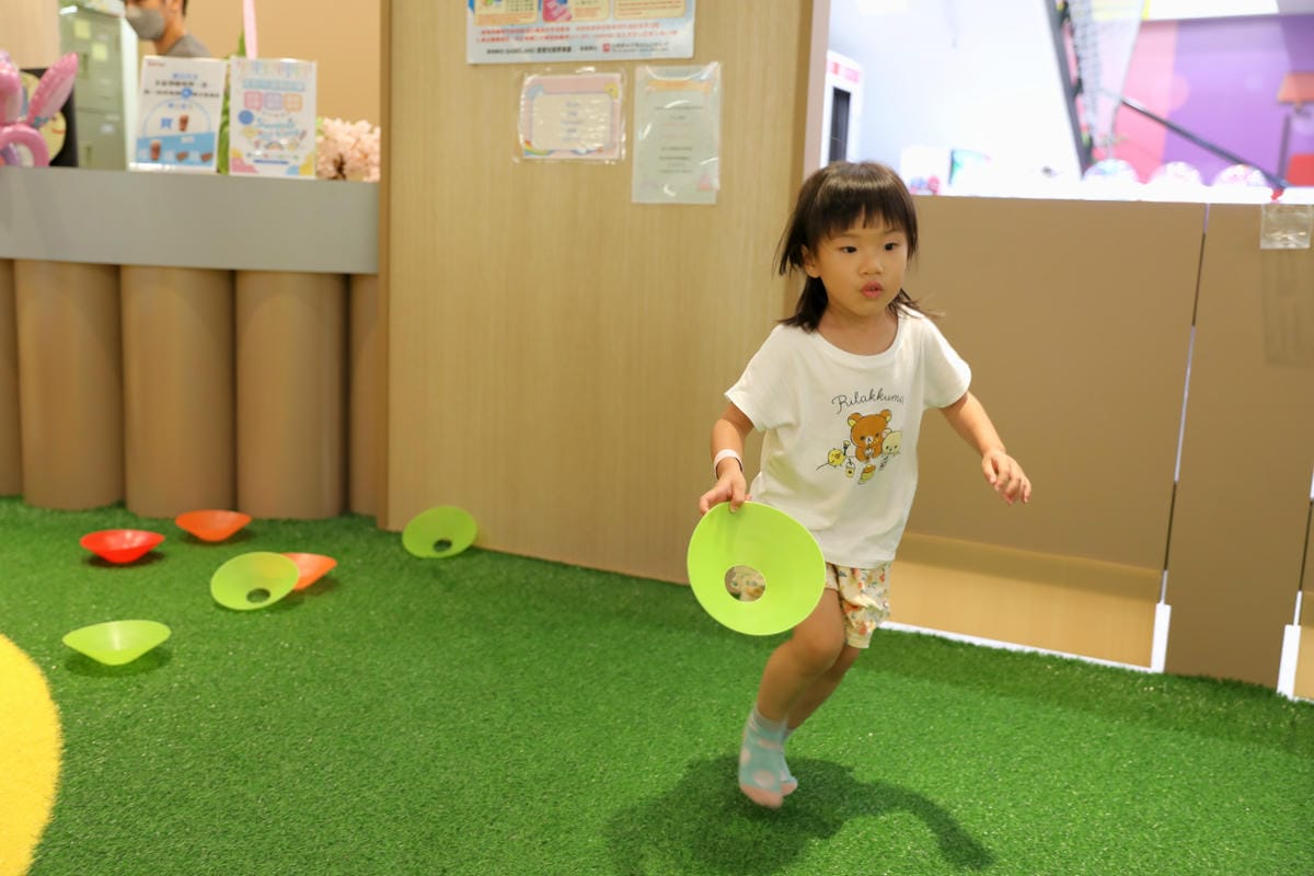 新莊室內兒童遊樂場推薦! 愛寶兒雲夢樂園Babeland 2024新北親子雨備好去處,平日遊玩不限時 球池.溜滑梯.沙坑.小火車.角色扮演,還有豐富主題課程免費參加 - 第43張圖 新莊室內兒童遊樂場推薦! 愛寶兒雲夢樂園Babeland 2024新北親子雨備好去處,平日遊玩不限時 球池.溜滑梯.沙坑.小火車.角色扮演,還有豐富主題課程免費參加