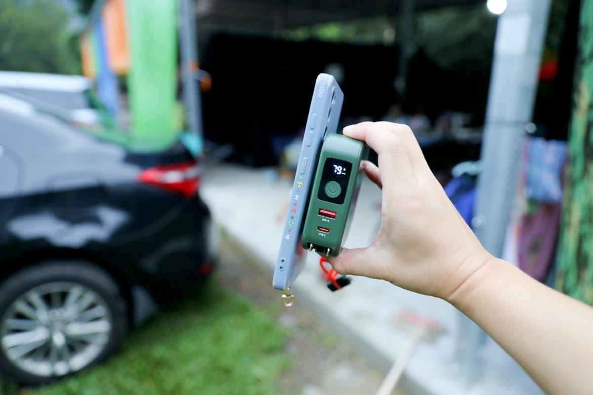 戶外露營行動充電好幫手 PHILIPS FunCube 2.0 多合一行動電源 快速無線充電