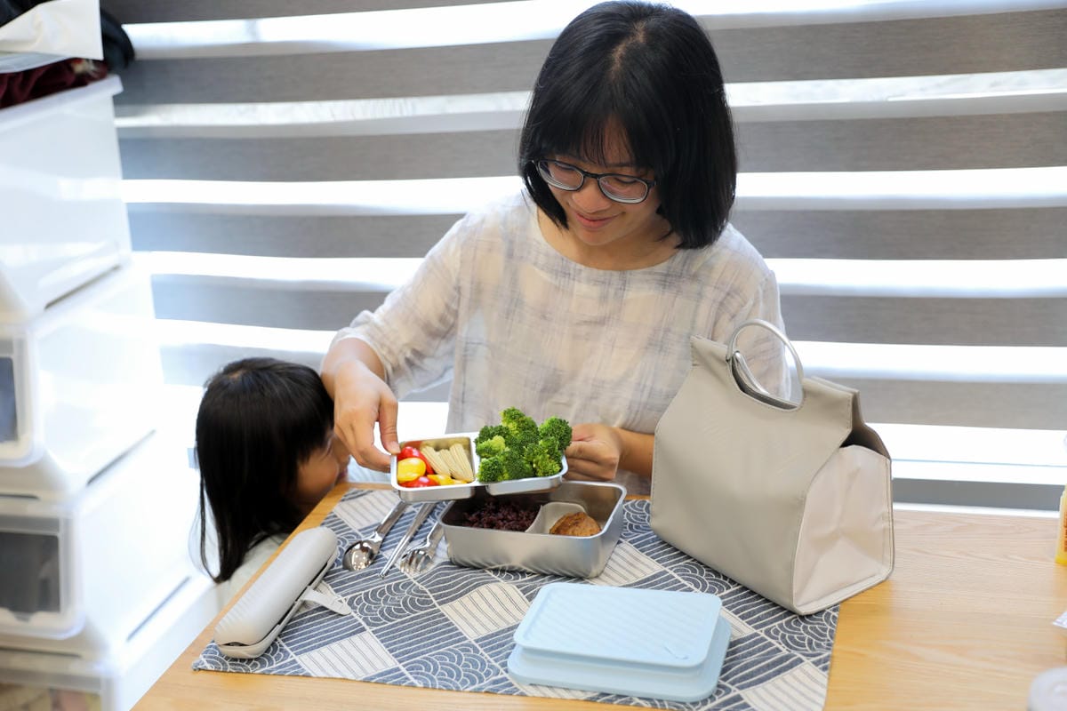 萬用料理保鮮盒推薦! LiFE RiCH 𝘿𝙤𝙪𝙗𝙡𝙚 𝘽𝙤𝙭 可微波不鏽鋼便當盒 蒸、煮、烤、氣炸、冷藏、冷凍都沒問題! - 第3張圖 萬用料理保鮮盒推薦! LiFE RiCH 𝘿𝙤𝙪𝙗𝙡𝙚 𝘽𝙤𝙭 可微波不鏽鋼便當盒 蒸、煮、烤、氣炸、冷藏、冷凍都沒問題!