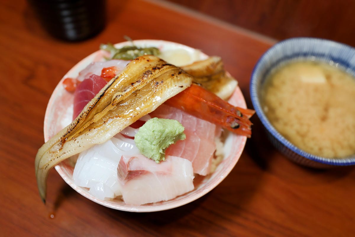 林口生魚片丼飯推薦! 林日式料理 超厚生魚握壽司,驚喜版生魚丼飯 - 第11張圖 林口生魚片丼飯推薦! 林日式料理 超厚生魚握壽司,驚喜版生魚丼飯