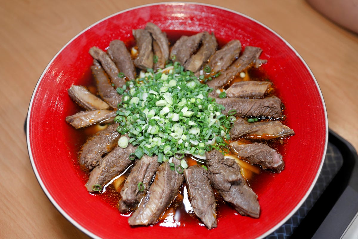 中壢牛肉麵推薦! 清牛堂清燉牛肉麵(內壢店) 霸王牛肉麵 霸氣牛肋條爽吃超過癮~