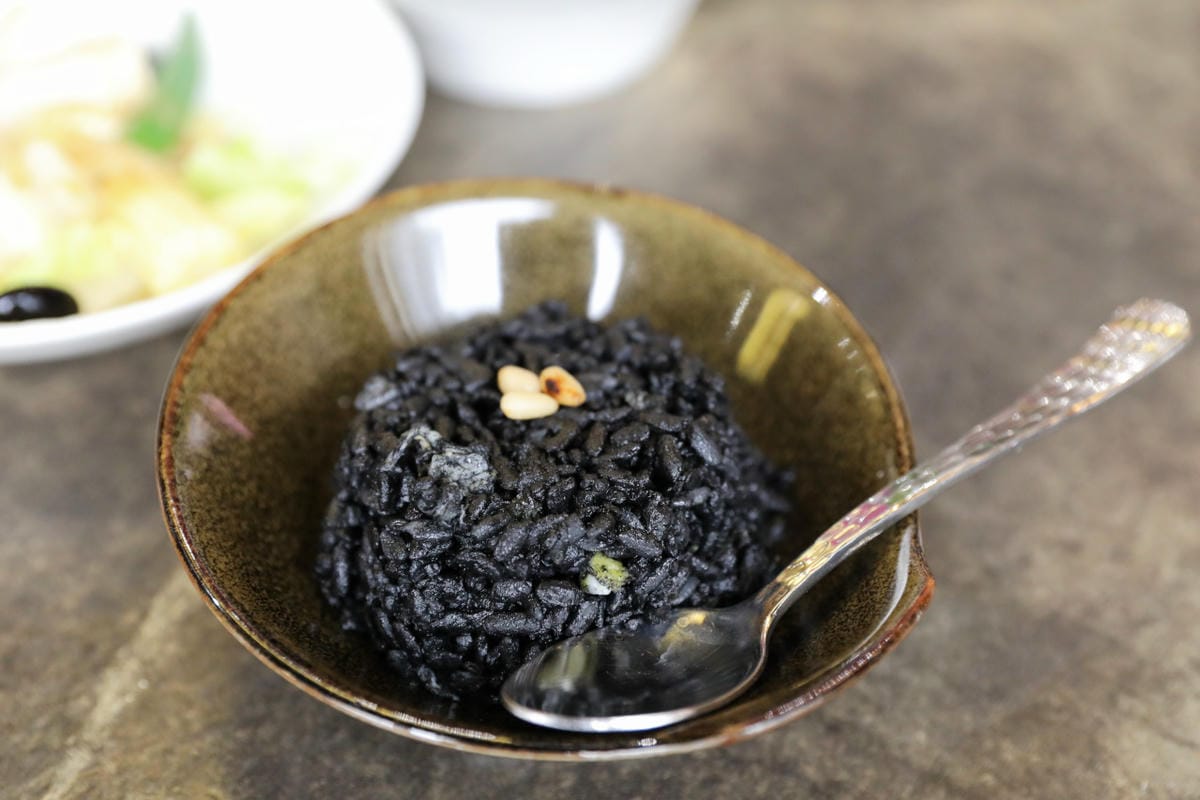 林口麻辣火鍋推薦! 養心殿御膳精緻鍋物(林口店) 高CP值火鍋,林口壽星慶生餐廳推薦! 生日當月送海鮮~