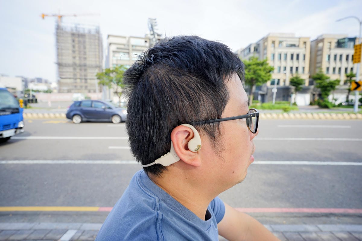 PHILIPS 氣傳導開放式運動耳掛藍牙耳機-TAA1708 無線開放式耳機推薦! - 第10張圖 PHILIPS 氣傳導開放式運動耳掛藍牙耳機-TAA1708 無線開放式耳機推薦!