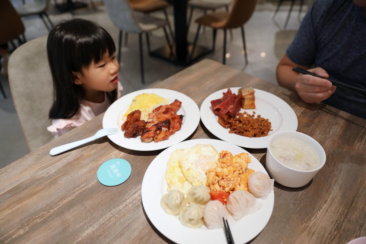 桃園高鐵飯店住宿推薦! 青埔商旅 CP-HOTEL 一泊二食超優秀! 近華泰名品城Outlet.Xpark水族館