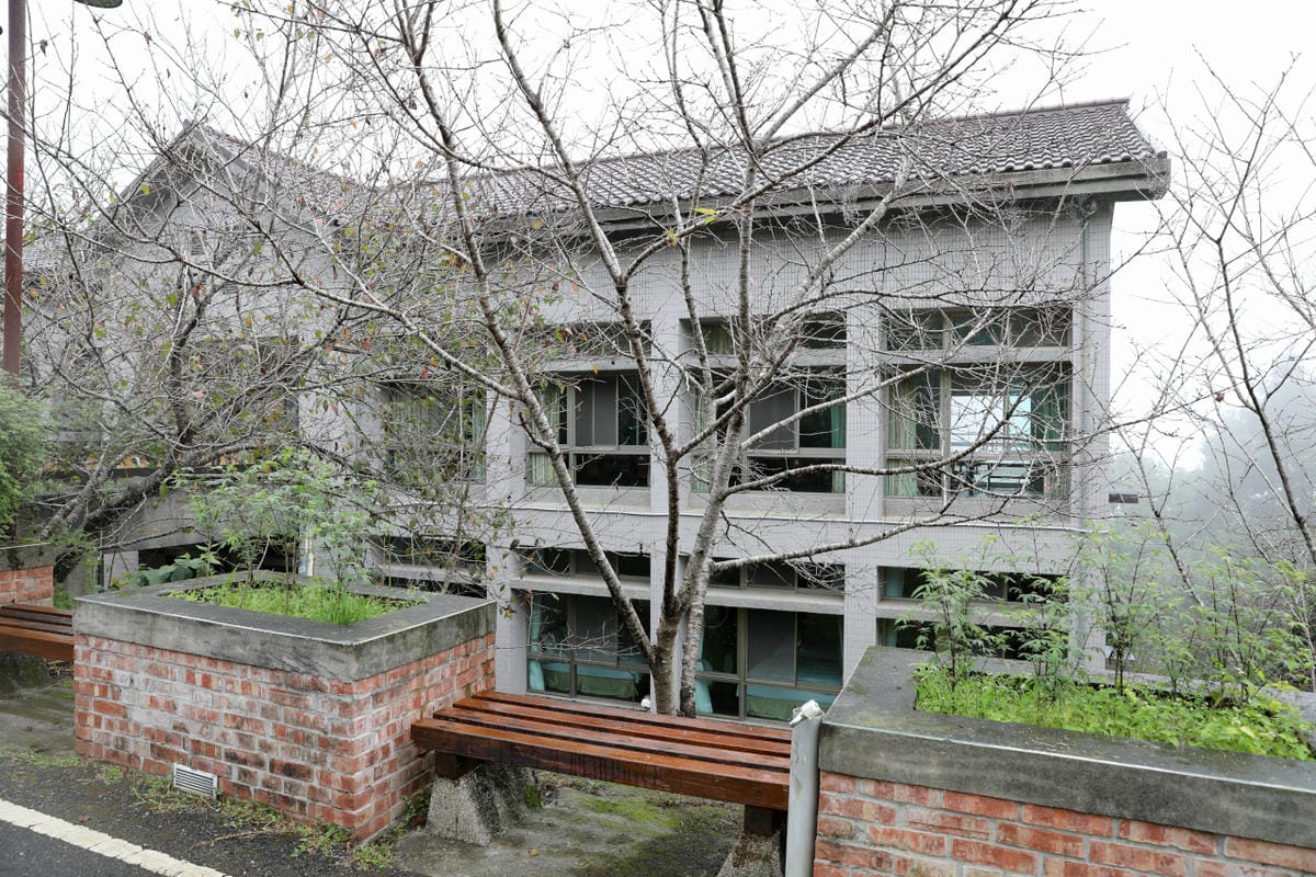 南投鹿谷住宿推薦! 鳳凰‧森之鳴 鳳凰自然教育園區 森林小木屋一泊二食 夜間生態探索 - 第3張圖 南投鹿谷住宿推薦! 鳳凰‧森之鳴 鳳凰自然教育園區 森林小木屋一泊二食 夜間生態探索