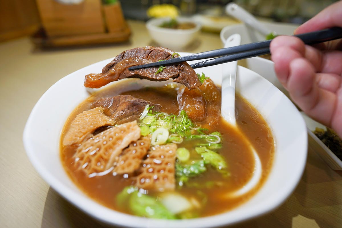 台北中山區牛肉麵推薦! 禾食麵鋪- 禾 Shang’s Noodles 紅燒牛肉麵.清燉牛肉麵都好吃極了~