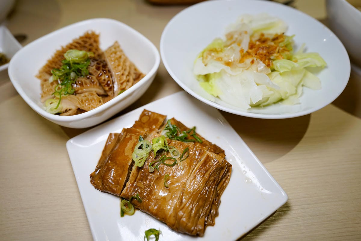 台北中山區牛肉麵推薦! 禾食麵鋪- 禾 Shang’s Noodles 紅燒牛肉麵.清燉牛肉麵都好吃極了~