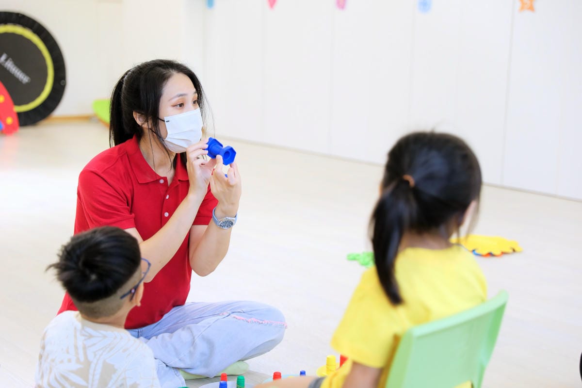 板橋職能治療師親子課程推薦! KidPro醫學級兒童發展教育團隊 幼兒感覺統合.專注力.人際情緒力培養