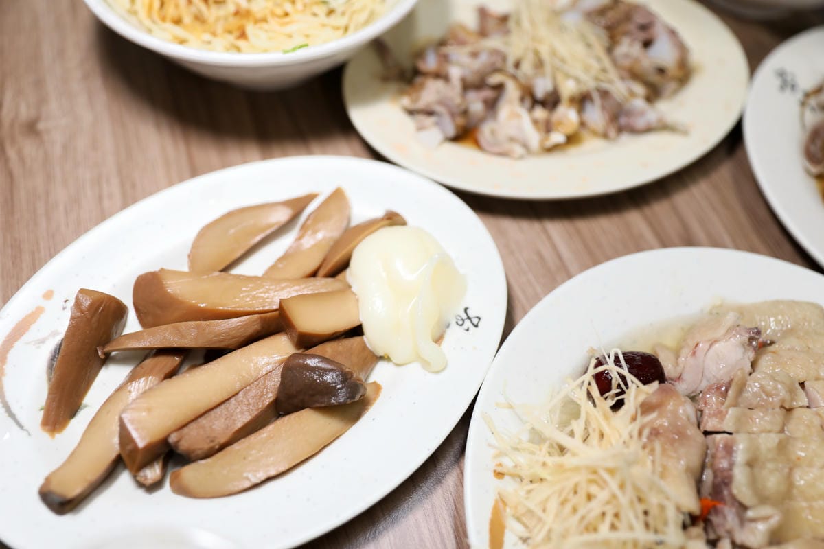 土城區美食推薦! 海山米粉湯 海山美食小吃.黑白切滷味
