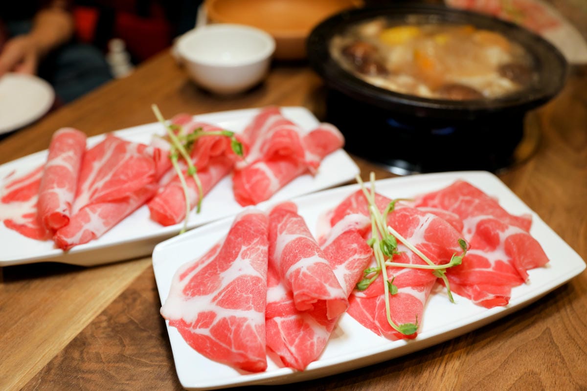 台南安平火鍋餐廳 新垣祖鍋物(安平店) 天然蔬果湯頭石頭火鍋.自助吧吃到飽無限量供應 - 第12張圖 台南安平火鍋餐廳 新垣祖鍋物(安平店) 天然蔬果湯頭石頭火鍋.自助吧吃到飽無限量供應