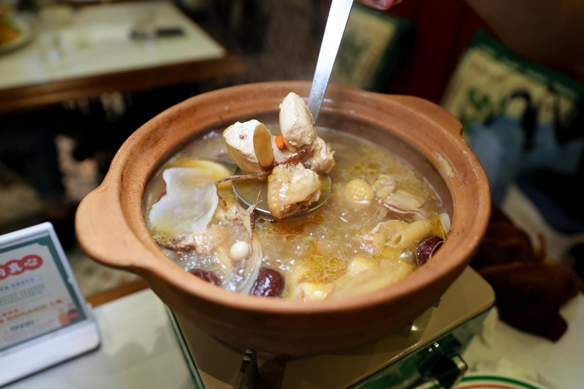 桃園藝文特區港式茶餐廳推薦! 永芯茶檔 茶餐廳(南平店) 超好吃牛筋牛肉撈麵.粵式雞煲.西多士.菠蘿油 - 第25張圖 桃園藝文特區港式茶餐廳推薦! 永芯茶檔 茶餐廳(南平店) 超好吃牛筋牛肉撈麵.粵式雞煲.西多士.菠蘿油