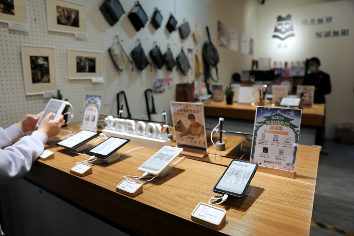 閱悅電子閱讀專門店(台北大稻埕門市) 電子閱讀器租借服務,隨時隨地親子共讀無限制