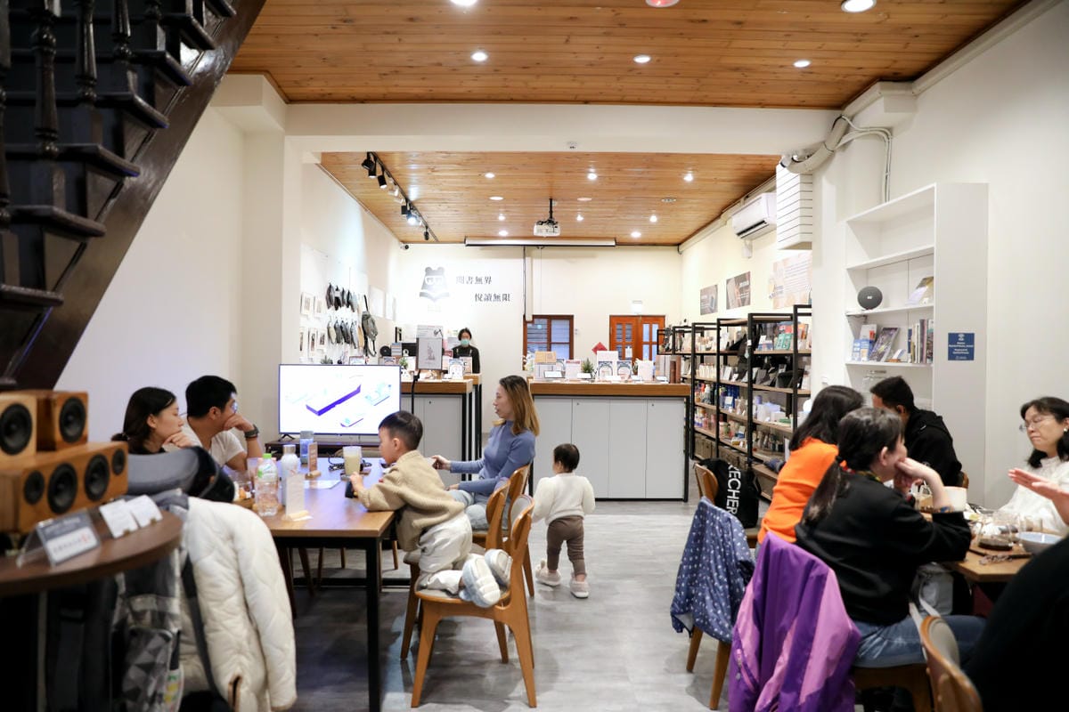 閱悅電子閱讀專門店(台北大稻埕門市) 電子閱讀器租借服務,隨時隨地親子共讀無限制