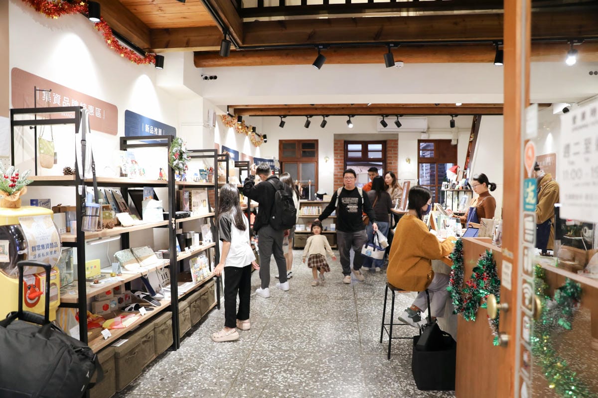 閱悅電子閱讀專門店(台北大稻埕門市) 電子閱讀器租借服務,隨時隨地親子共讀無限制