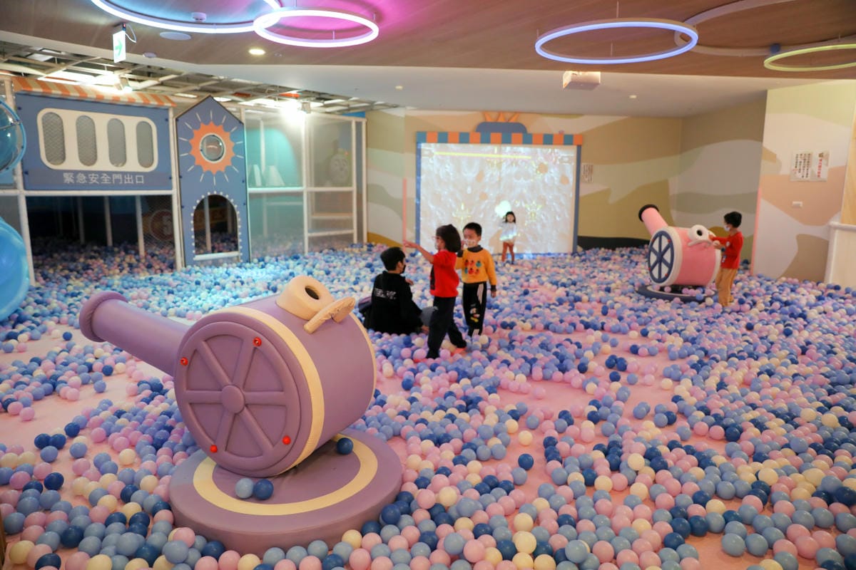 竹北室內親子樂園推薦! 追風奇幻島-童話莊園6+plaza店 吃喝玩樂線上購票超划算!
