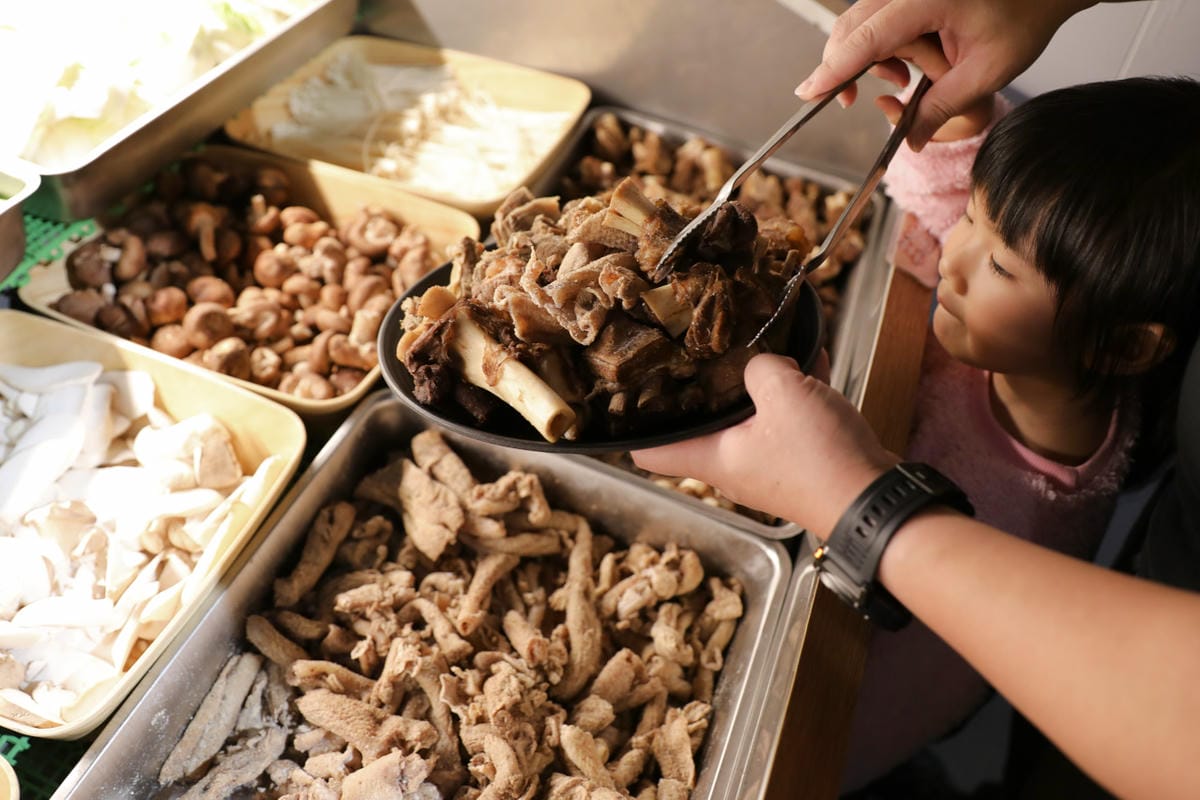 桃園羊肉爐吃到飽推薦! 耀武羊威(國際店) 外帶羊肉爐年菜圍爐好選擇!