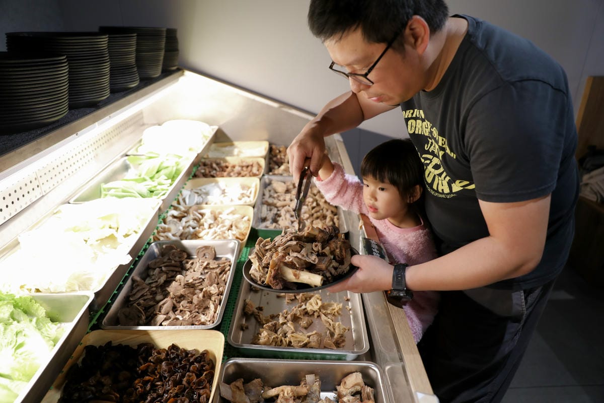 桃園羊肉爐吃到飽推薦! 耀武羊威(國際店) 外帶羊肉爐年菜圍爐好選擇!