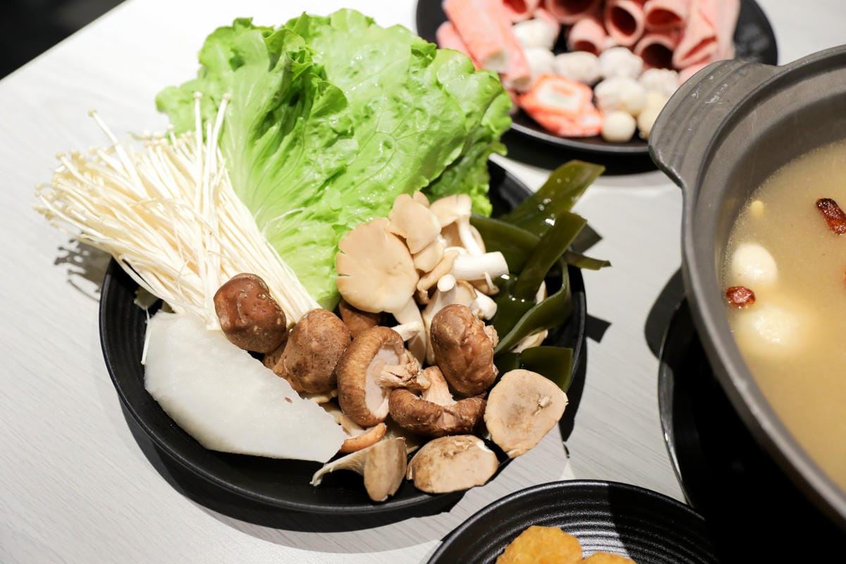 桃園羊肉爐吃到飽推薦! 耀武羊威(國際店) 外帶羊肉爐年菜圍爐好選擇!