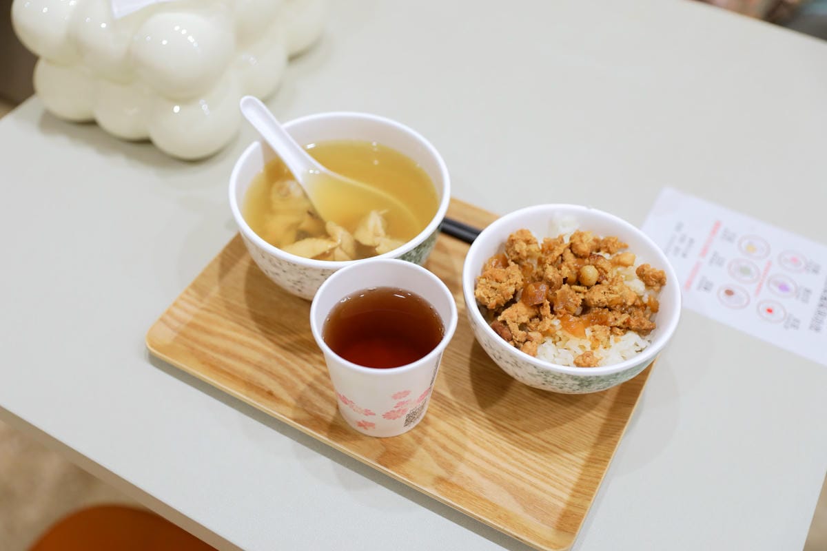 中壢腳底身體按摩推薦! 謙守足體按摩行館(中美館) 時尚裝潢按摩會館,專業全身油壓90min鬆筋超舒服~