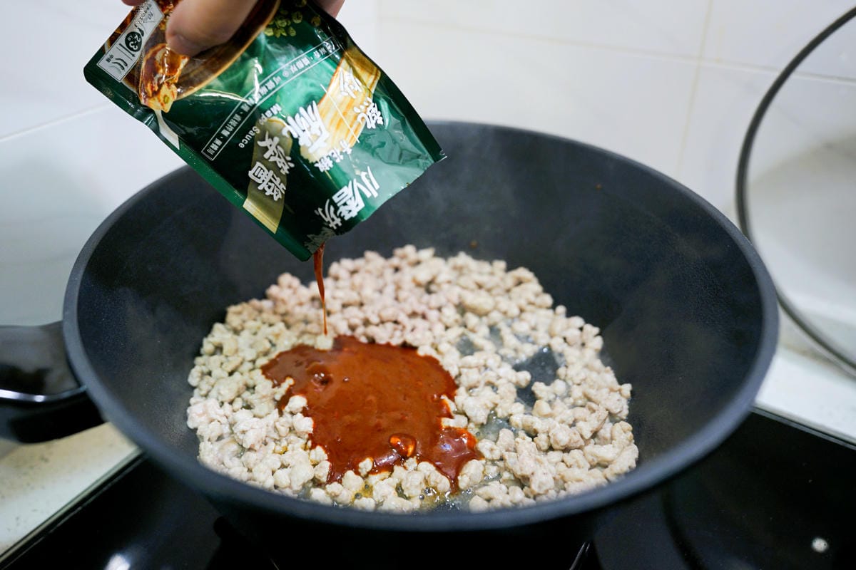 全聯小磨坊麻婆醬推薦! 懶人零失敗料理食譜 麻婆烘蛋.麻婆肉燥飯