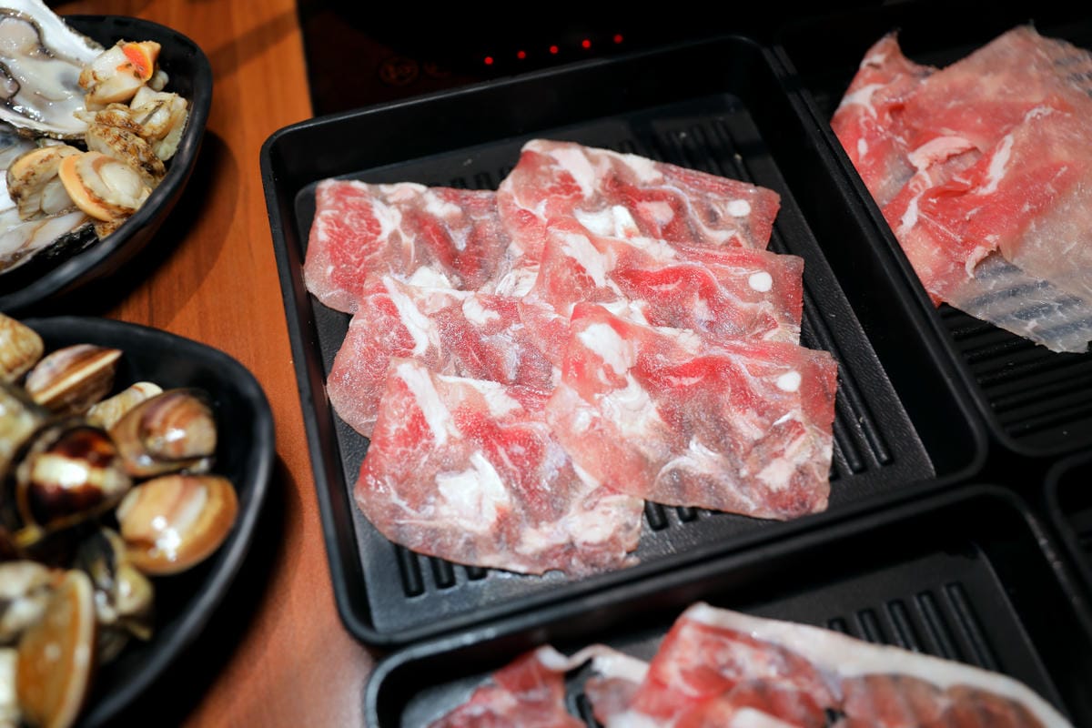 台北鴛鴦火鍋吃到飽推薦! 神來一鍋(建國店) 超狂海鮮吃到飽,百種食材自助吧 - 第33張圖 台北鴛鴦火鍋吃到飽推薦! 神來一鍋(建國店) 超狂海鮮吃到飽,百種食材自助吧