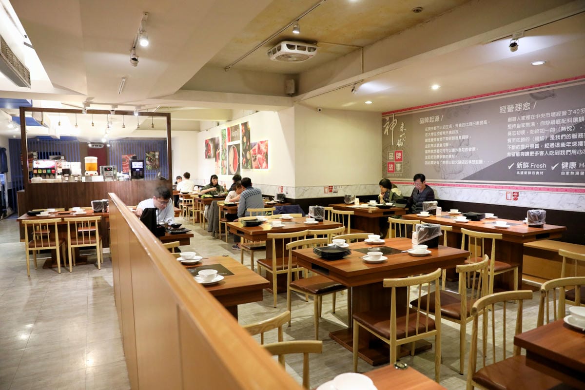 台北鴛鴦火鍋吃到飽推薦! 神來一鍋(建國店) 超狂海鮮吃到飽,百種食材自助吧 - 第7張圖 台北鴛鴦火鍋吃到飽推薦! 神來一鍋(建國店) 超狂海鮮吃到飽,百種食材自助吧