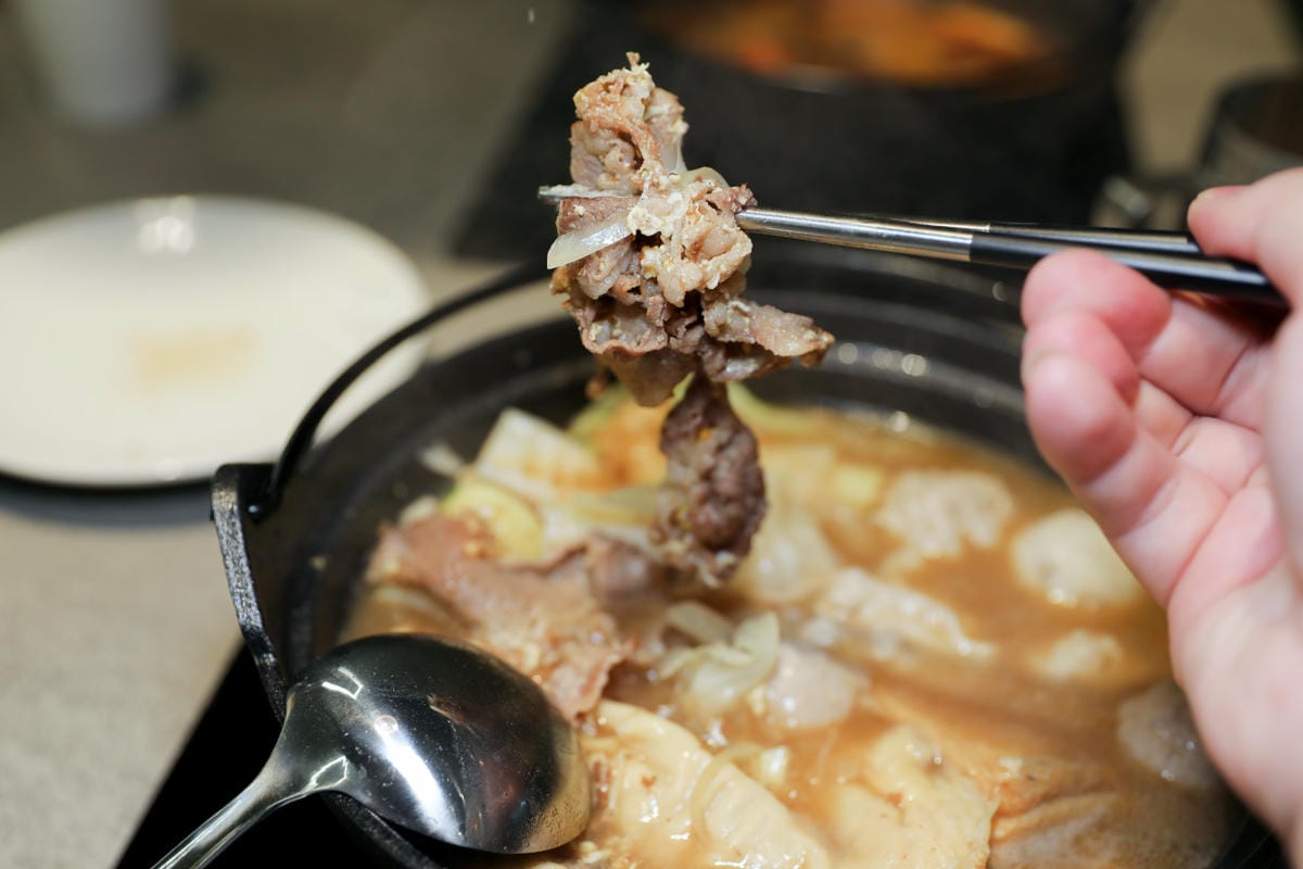 狂一鍋 新台式火鍋(台北西門店) 網路票選新台式火鍋第1名,蔬食自助吧吃到飽,西門町火鍋推薦! - 第28張圖 狂一鍋 新台式火鍋(台北西門店) 網路票選新台式火鍋第1名,蔬食自助吧吃到飽,西門町火鍋推薦!