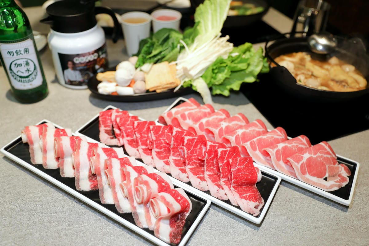 狂一鍋 新台式火鍋(台北西門店) 網路票選新台式火鍋第1名,蔬食自助吧吃到飽,西門町火鍋推薦! - 第33張圖 狂一鍋 新台式火鍋(台北西門店) 網路票選新台式火鍋第1名,蔬食自助吧吃到飽,西門町火鍋推薦!