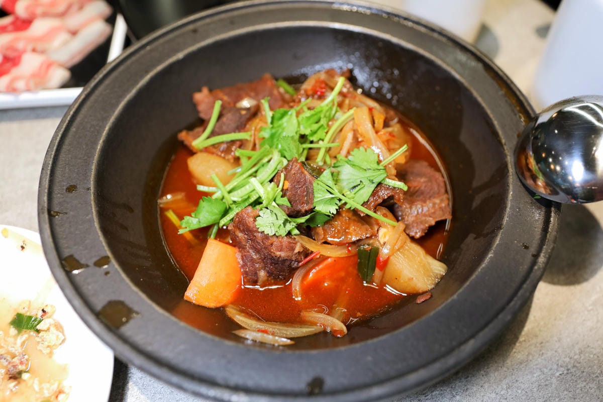 狂一鍋 新台式火鍋(台北西門店) 網路票選新台式火鍋第1名,蔬食自助吧吃到飽,西門町火鍋推薦! - 第19張圖 狂一鍋 新台式火鍋(台北西門店) 網路票選新台式火鍋第1名,蔬食自助吧吃到飽,西門町火鍋推薦!
