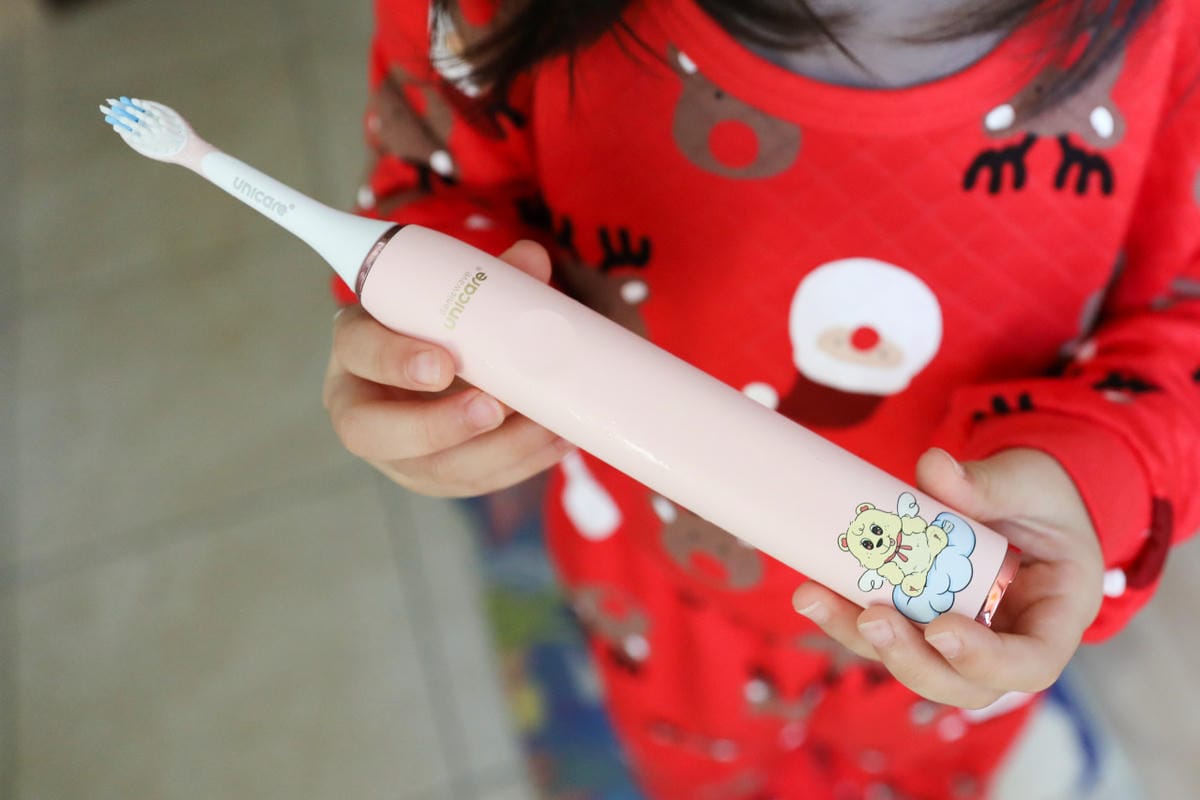 兒童電動牙刷推薦! unicare unibear兒童電動牙刷 防蛀牙必備!讓孩子愛上刷牙,養成自主刷牙的好習慣~ - 第8張圖 兒童電動牙刷推薦! unicare unibear兒童電動牙刷 防蛀牙必備!讓孩子愛上刷牙,養成自主刷牙的好習慣~