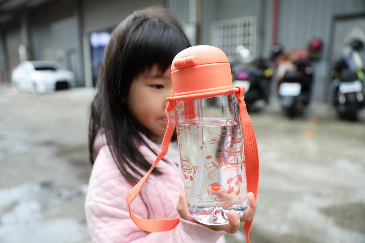 托嬰中心.幼稚園新生必備推薦! 作伴 耐高溫防水姓名貼.衣物專用防水印章.Tritan童趣水壺