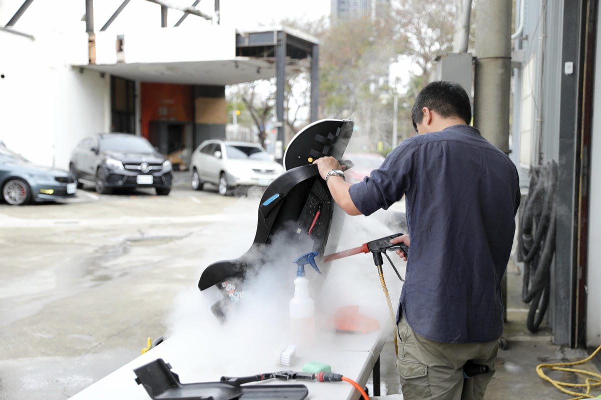 竹北汽車安全座椅清洗推薦! Lcf車體鍍膜 兒童推車.汽座清潔服務 - 第21張圖 竹北汽車安全座椅清洗推薦! Lcf車體鍍膜 兒童推車.汽座清潔服務