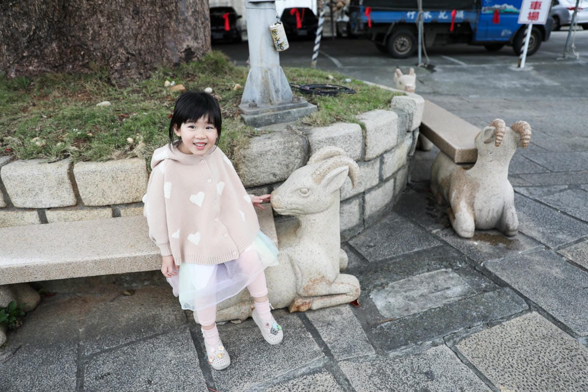 2025桃園走春一日遊推薦! 壽山巖觀音寺 新年祈福拜拜領福袋.點燈安太歲.補春運保平安.賞櫻花,再到長庚養生文化村賞梅花野餐 - 第4張圖 2025桃園走春一日遊推薦! 壽山巖觀音寺 新年祈福拜拜領福袋.點燈安太歲.補春運保平安.賞櫻花,再到長庚養生文化村賞梅花野餐