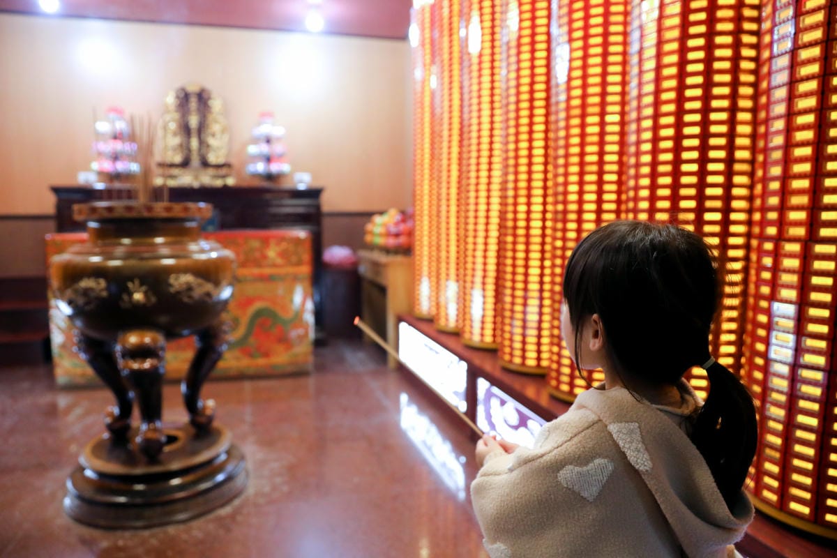 2025桃園走春一日遊推薦! 壽山巖觀音寺 新年祈福拜拜領福袋.點燈安太歲.補春運保平安.賞櫻花,再到長庚養生文化村賞梅花野餐 - 第18張圖 2025桃園走春一日遊推薦! 壽山巖觀音寺 新年祈福拜拜領福袋.點燈安太歲.補春運保平安.賞櫻花,再到長庚養生文化村賞梅花野餐
