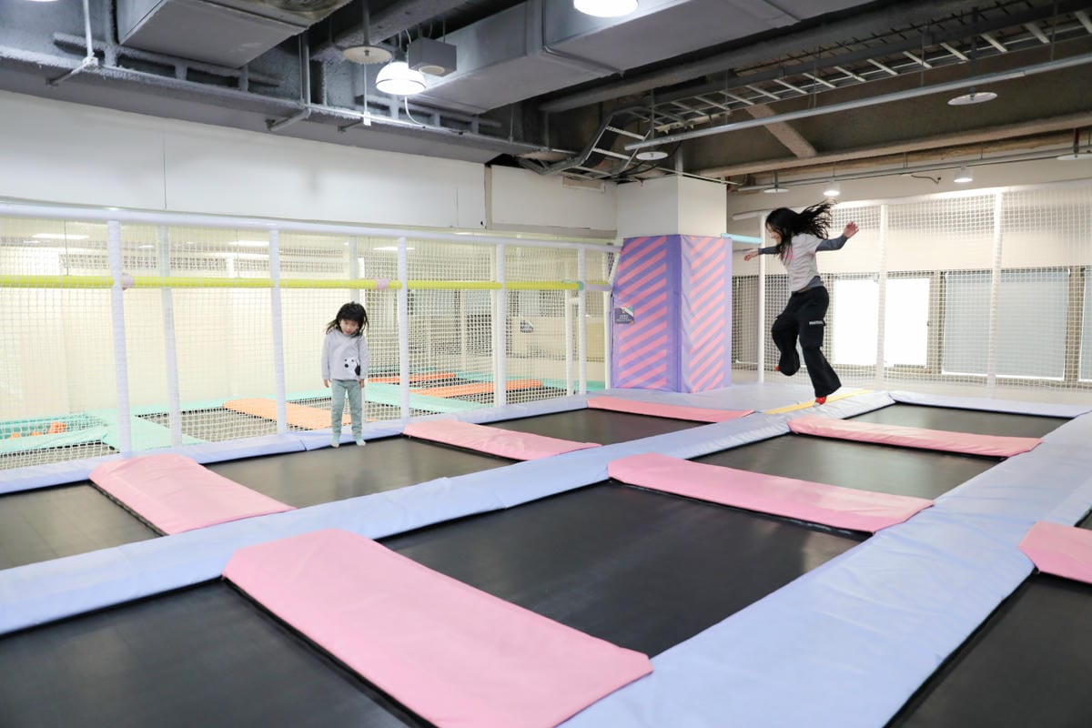 室內遊樂場放電最佳推薦! 板橋遠百(中山店) 追風奇幻島-魔法夢境+8K ZONE兒童版探索體驗