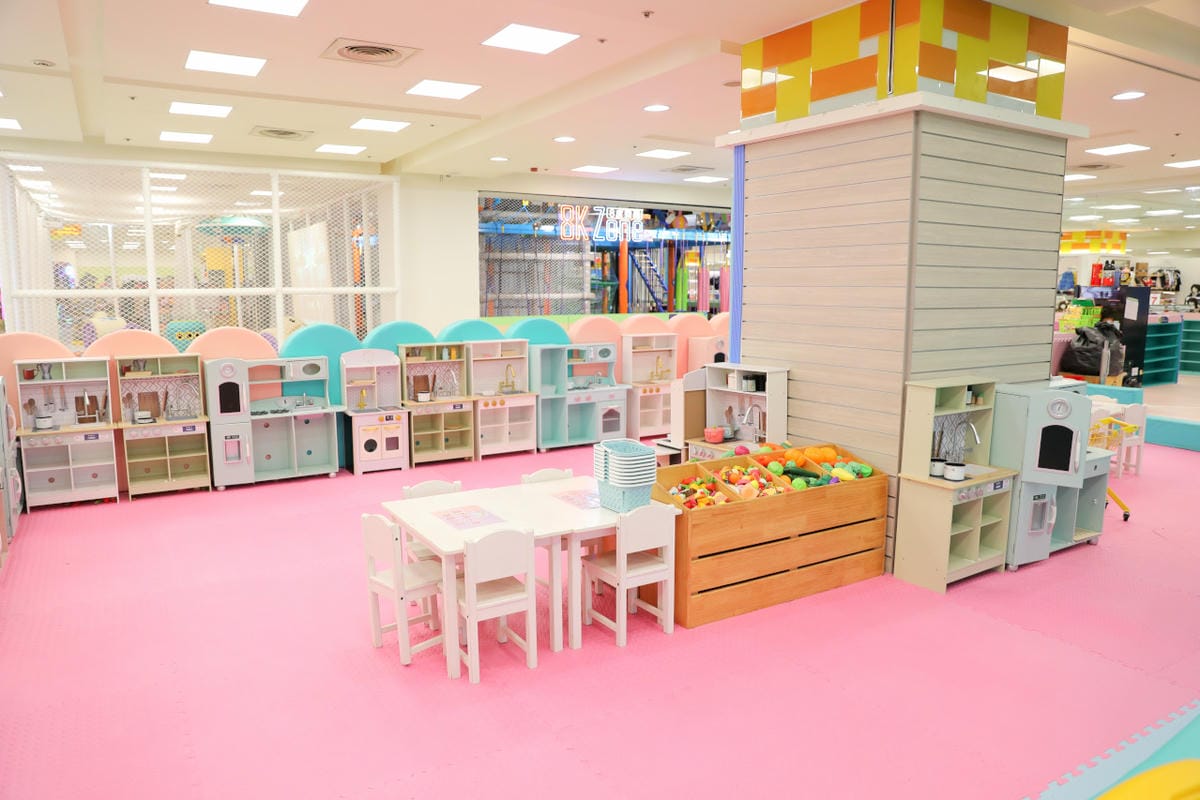 室內遊樂場放電最佳推薦! 板橋遠百(中山店) 追風奇幻島-魔法夢境+8K ZONE兒童版探索體驗