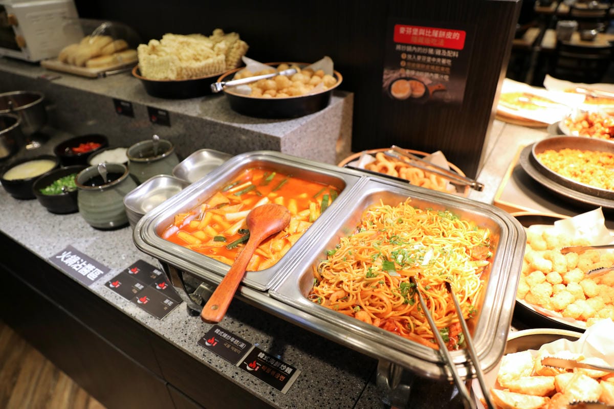 西門町韓式料理火鍋兩吃 500元有找,高CP值吃到飽推薦! 甩鍋雞볶찜韓式炒雞吃到飽(西門店) - 第15張圖 西門町韓式料理火鍋兩吃 500元有找,高CP值吃到飽推薦! 甩鍋雞볶찜韓式炒雞吃到飽(西門店)