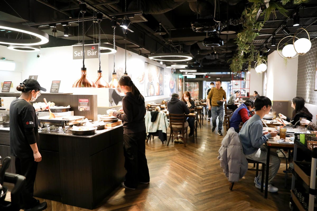 西門町韓式料理火鍋兩吃 500元有找,高CP值吃到飽推薦! 甩鍋雞볶찜韓式炒雞吃到飽(西門店) - 第6張圖 西門町韓式料理火鍋兩吃 500元有找,高CP值吃到飽推薦! 甩鍋雞볶찜韓式炒雞吃到飽(西門店)