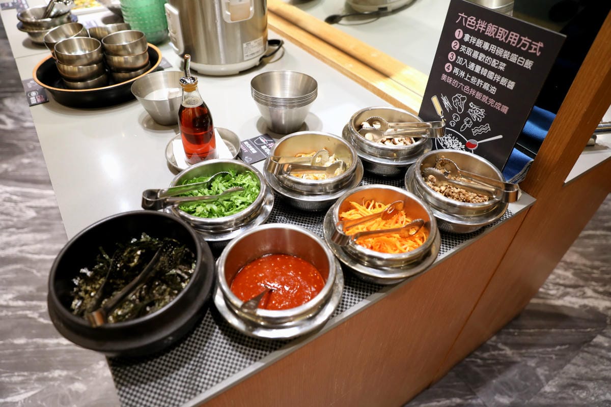 西門町韓式料理嫩豆腐鍋推薦! 江陵阿嬤강릉할매韓鍋料理吃到飽(西門店) 喜歡豆腐料理的人千萬別錯過~