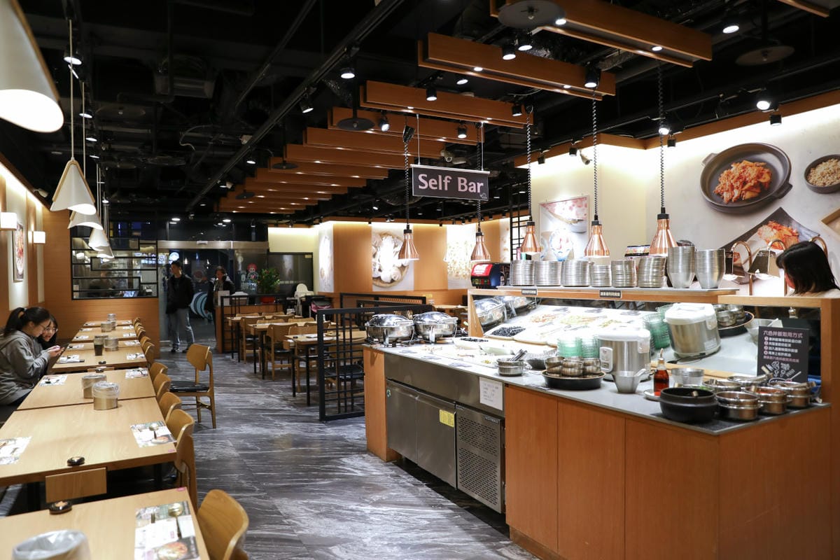 西門町韓式料理嫩豆腐鍋推薦! 江陵阿嬤강릉할매韓鍋料理吃到飽(西門店) 喜歡豆腐料理的人千萬別錯過~