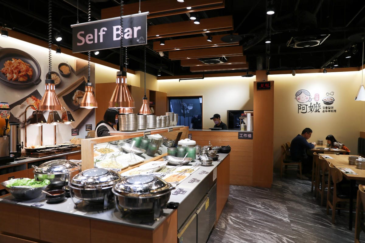 西門町韓式料理嫩豆腐鍋推薦! 江陵阿嬤강릉할매韓鍋料理吃到飽(西門店) 喜歡豆腐料理的人千萬別錯過~
