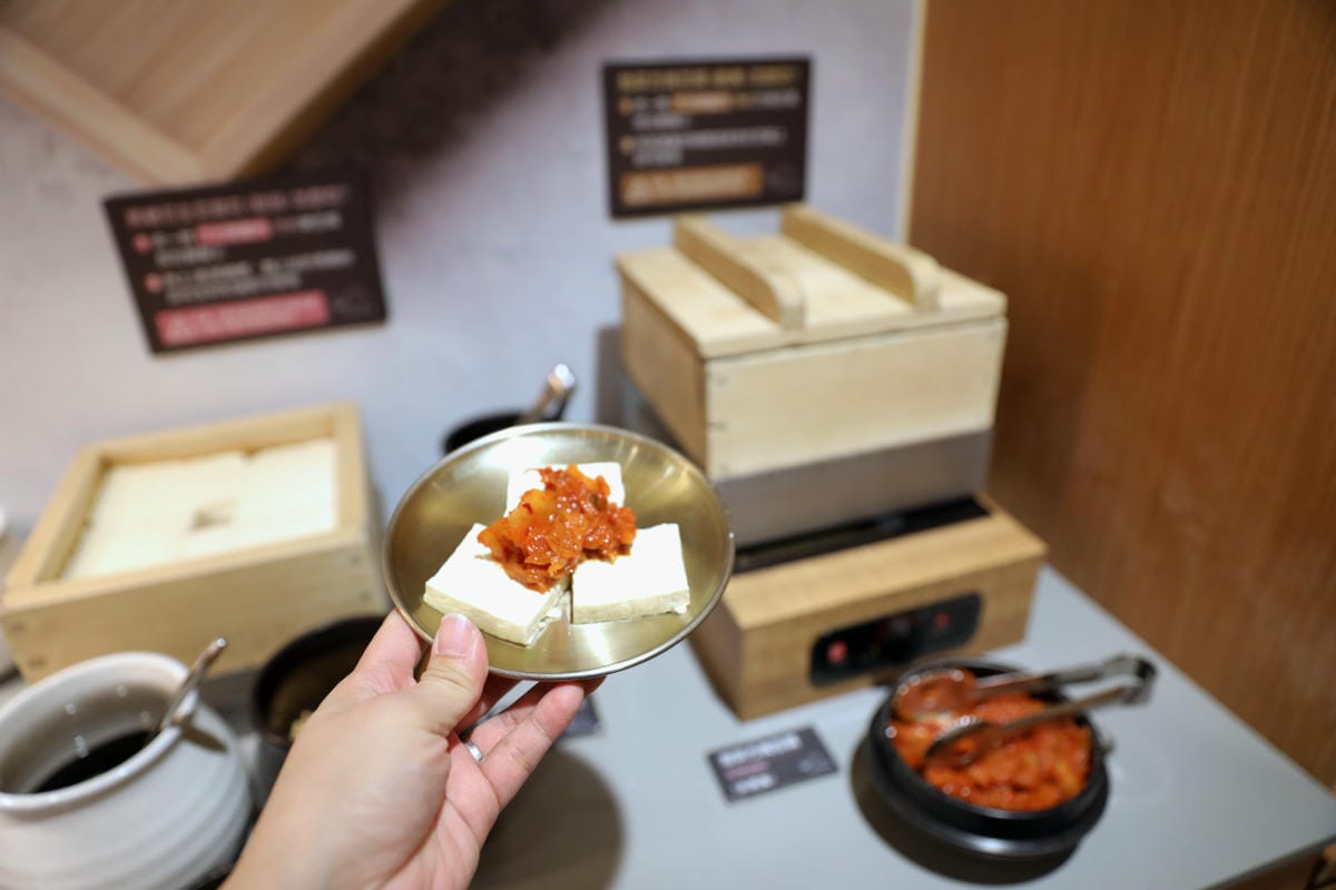 西門町韓式料理嫩豆腐鍋推薦! 江陵阿嬤강릉할매韓鍋料理吃到飽(西門店) 喜歡豆腐料理的人千萬別錯過~